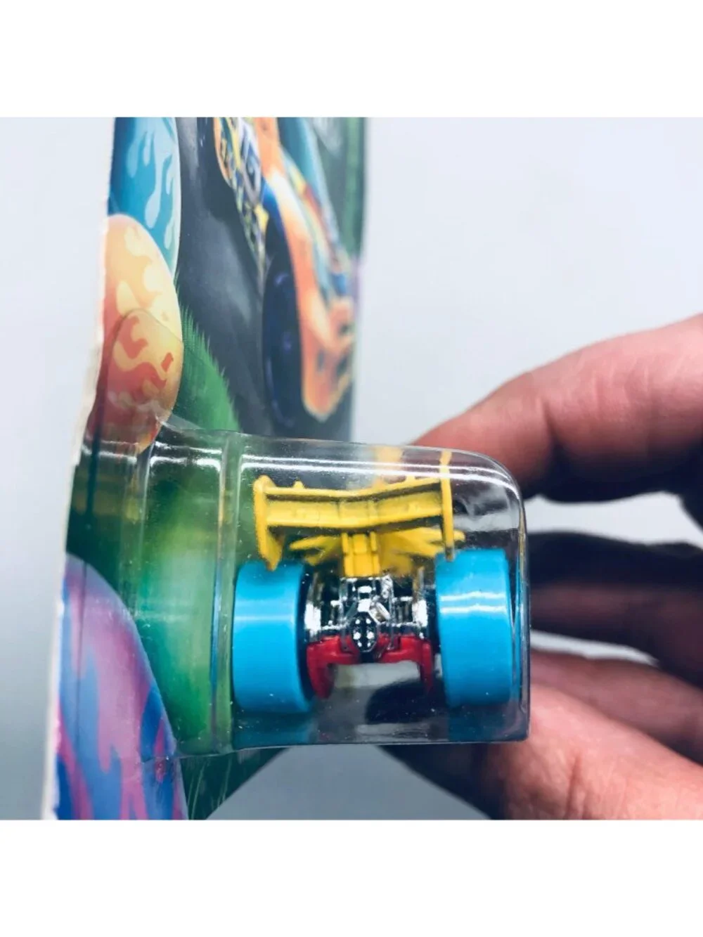 Hot wheels happy Easter tarmac attack 2014 g45 01/06 yellow new READ